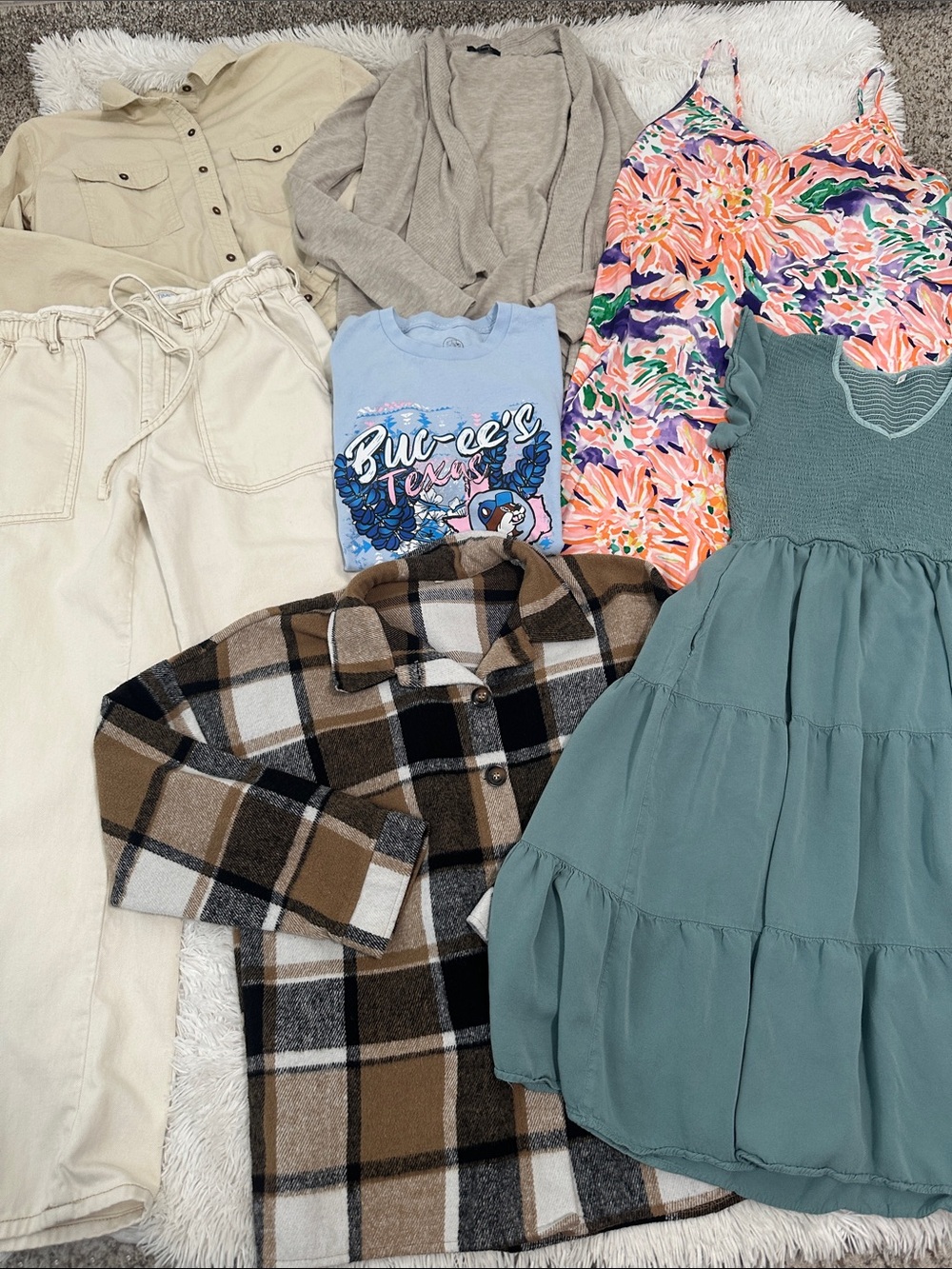 ▪️ Bundle of 7 Woman’s Clothing Size M